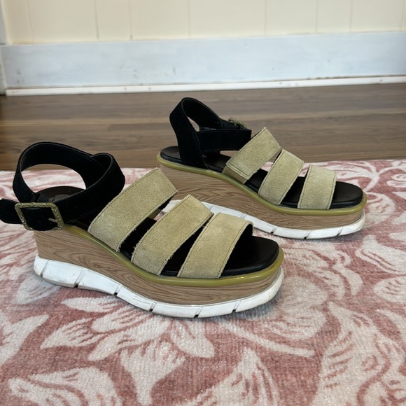 Sorel Platform Sandals size 7 - Picture 2 of 8
